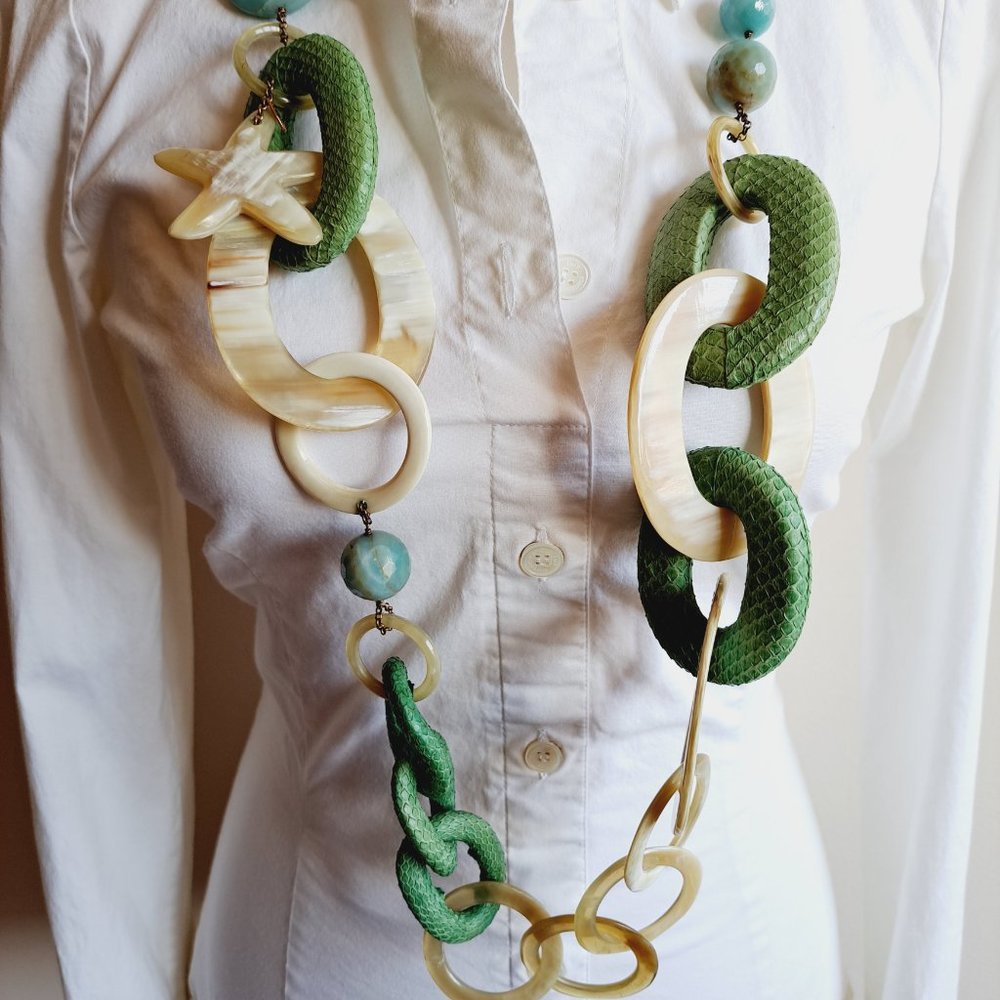 AMLE Italian Long Horn Green Chain Necklace with Python skin - Picture 4 of 16